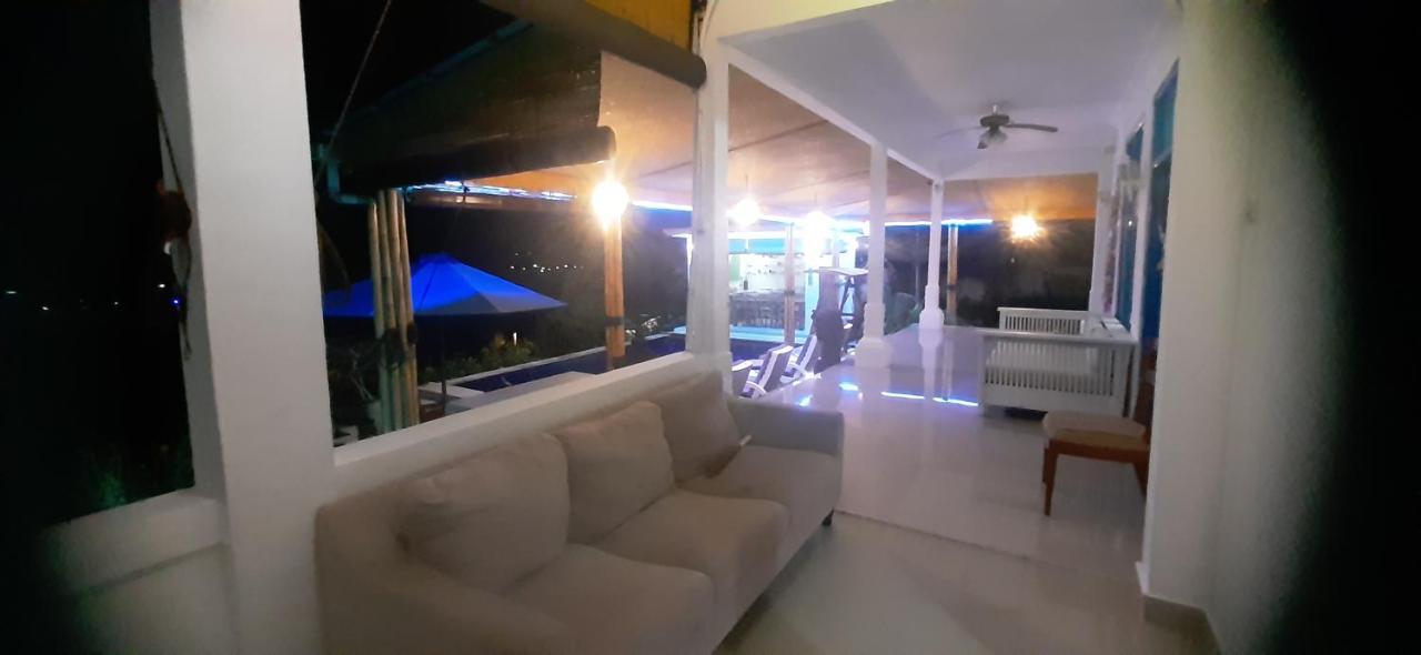 Cantik Villa โลวินา ภายนอก รูปภาพ
