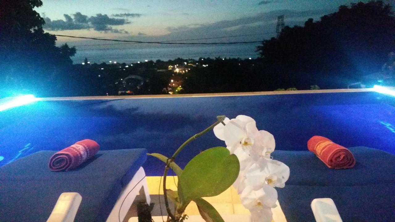 Cantik Villa โลวินา ภายนอก รูปภาพ